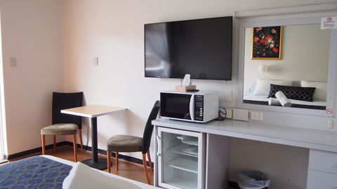 Queanbeyan Motel - Hotels Melbourne 2