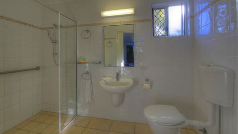 Queens Beach Tourist Village - Hotels Melbourne 3