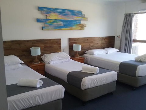 Red Star Hotel Palm Beach - Hotels Melbourne 2