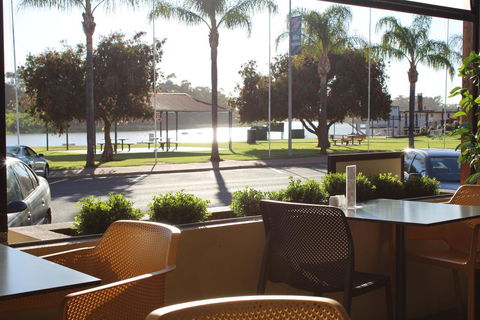 Renmark Hotel Motel - Hotels Melbourne 3