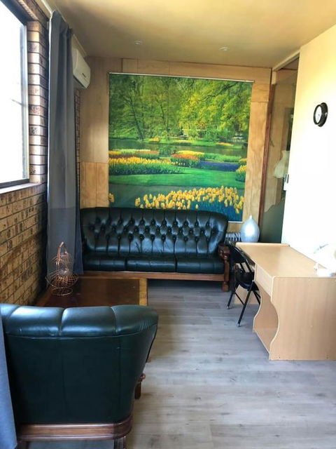 Retro 1bedroom Studio, Close To Airport&CBD - Hotels Melbourne 3