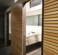 Ridgeline Pottery - Hotels Melbourne