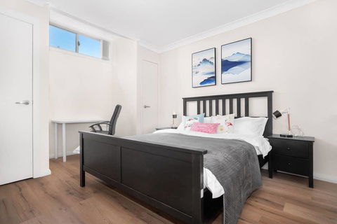 Riverwood Bright 3 Bedroom House With Parking - Hotels Melbourne 3