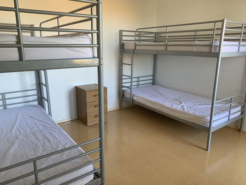 Roey Backpackers And Party Bar - Hotels Melbourne 1