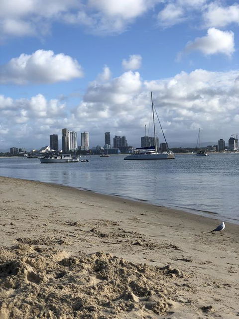 Room In Gold Coast - Hotels Melbourne 3