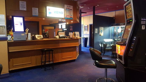 Sarina Hotel - Hotels Melbourne 2