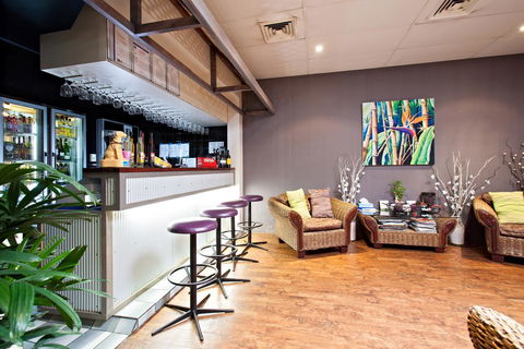 Sarina Motor Inn - Hotels Melbourne 2