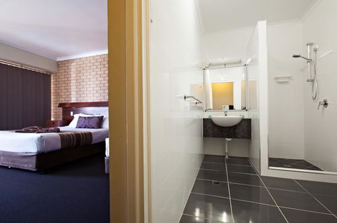 Sarina Motor Inn - Hotels Melbourne 0