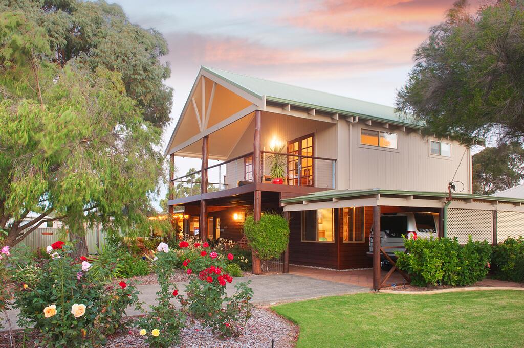 Dunsborough WA Hotels Melbourne