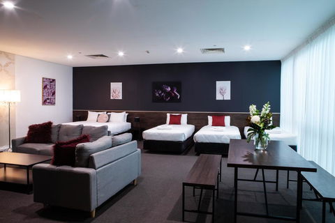Sfera's Park Suites & Convention Centre - Hotels Melbourne 2