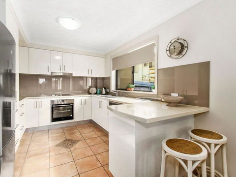 SHORELINE 3 - Hotels Melbourne 0