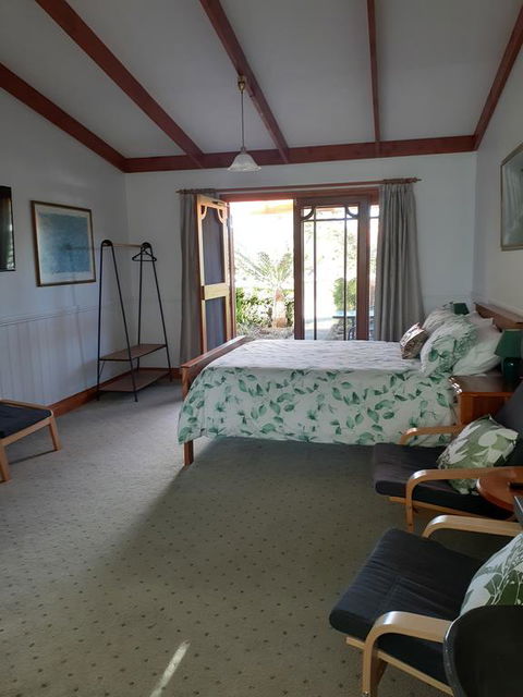 Sleepy Hollow Hideout (Hidout 2) - Hotels Melbourne 2