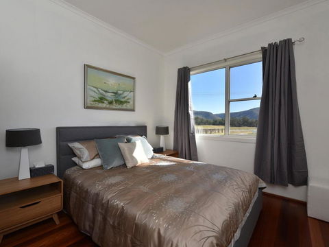 Somerville Wines Farmstay In Broke, Super Cute House On Working Farm. Walk For Miles. - Hotels Melbourne 3