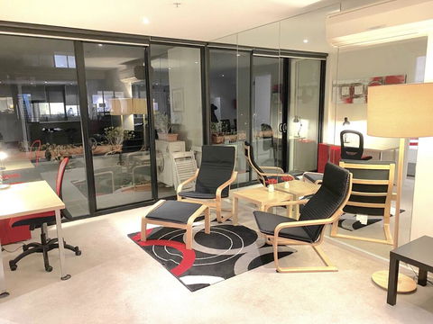 Spacious Seaviews - StayCentral - Hotels Melbourne 1