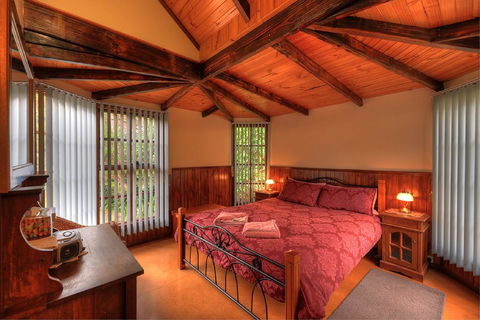 Stanley Lakeside Spa Cabins - Hotels Melbourne 3