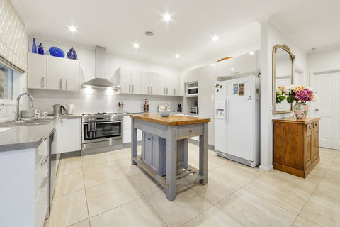 StayCentral - Rosanna Luxurious Mansion - Hotels Melbourne 1