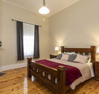 Strothers Farm House - Hotels Melbourne