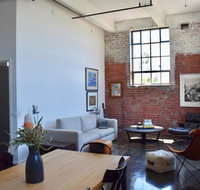 Stylish Warehouse Conversion In The Heart of Fitzroy - Hotels Melbourne