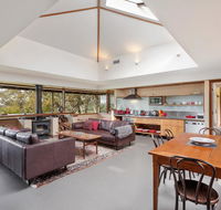 Summer House - Hotels Melbourne