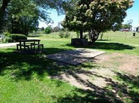 Summit Cabin - Hotels Melbourne 2