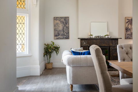 Sunny Apartment With Private Parking - Hotels Melbourne 3
