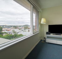Sunny Great view Apartment near shopping town - Hotels Melbourne