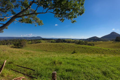 Sunrise At Sanquar, Noosa Hinterland - Hotels Melbourne 1
