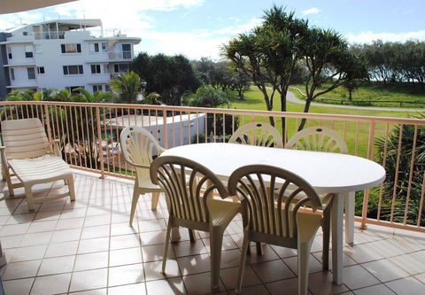 Surfside On The Beach - Hotels Melbourne 3