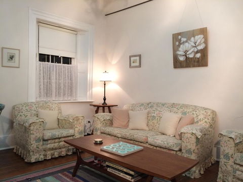 Surgeon's Cottage - Hotels Melbourne 1