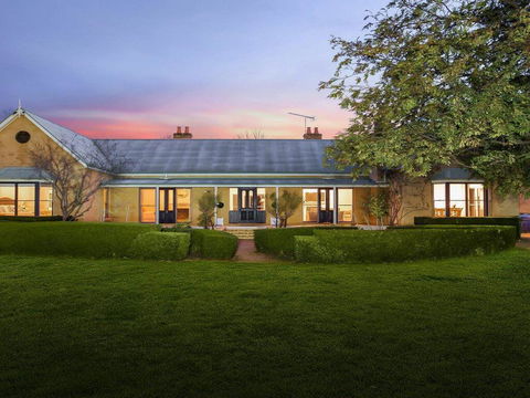 Sutton Downs - Renovated Country Home On 100 Acres - Hotels Melbourne 0