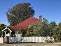 Book Tenterfield Accommodation Vacations Hotels Melbourne Hotels Melbourne
