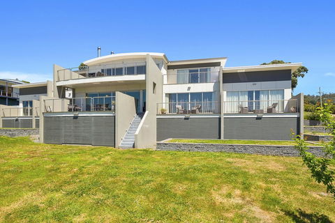 The Cove Kettering - Hotels Melbourne 2