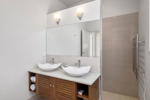 The Cove Kettering - Hotels Melbourne 6