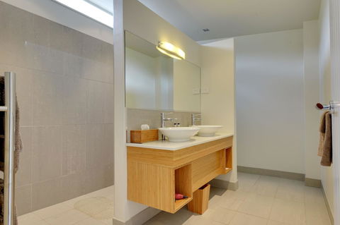 The Cove Kettering - Hotels Melbourne 25