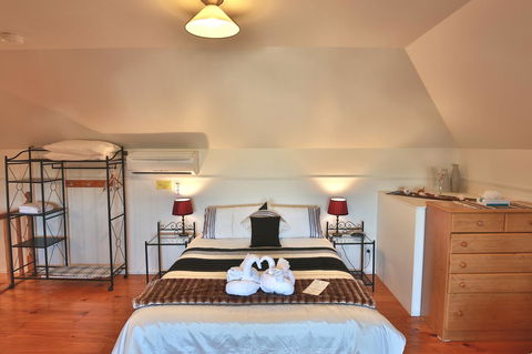 Stamps Of Stanley - Hotels Melbourne 8