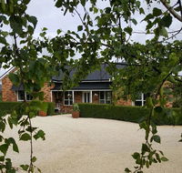 Hazelcreek Cottages - Hotels Melbourne