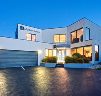 Madsen Retreat - Hotels Melbourne