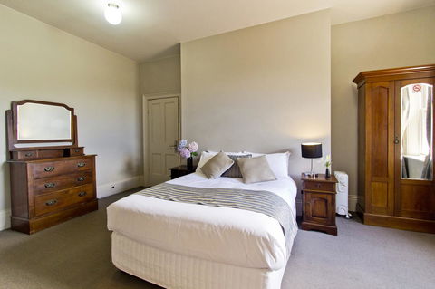 Deloraine Hotel - Hotels Melbourne 26