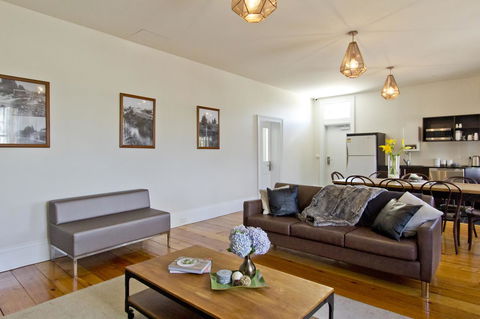 Deloraine Hotel - Hotels Melbourne 23