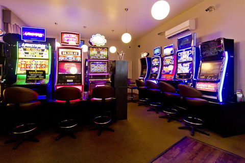 Deloraine Hotel - Hotels Melbourne 17