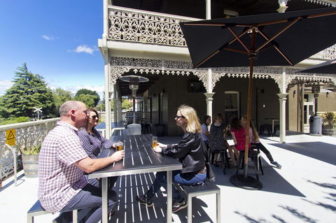 Deloraine Hotel - Hotels Melbourne 9