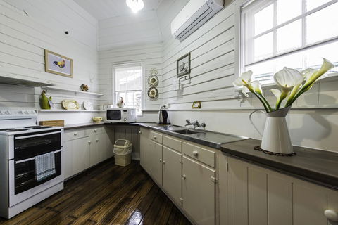 Touchwood Cottages - Hotels Melbourne 12