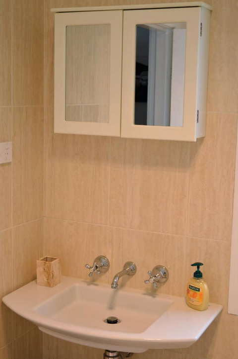 Lyttleton Cottage - Hotels Melbourne 11