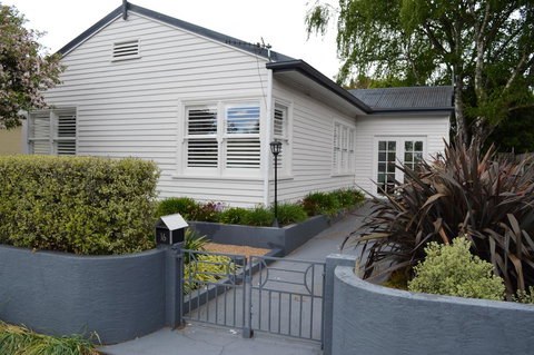 Lyttleton Cottage - Hotels Melbourne 16