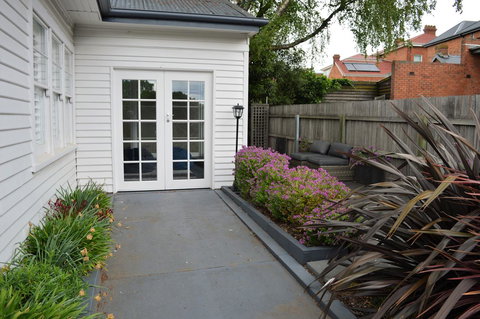 Lyttleton Cottage - Hotels Melbourne 21