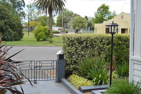 Lyttleton Cottage - Hotels Melbourne 13