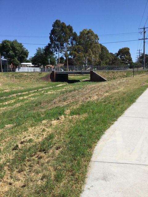 Flora Hill Creek Views - Hotels Melbourne 19