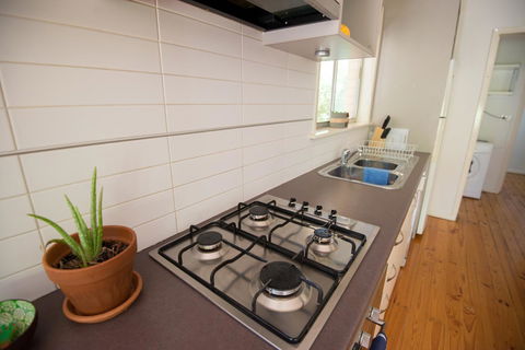Flora Hill Creek Views - Hotels Melbourne 9