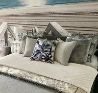 Lorne World - Hotels Melbourne