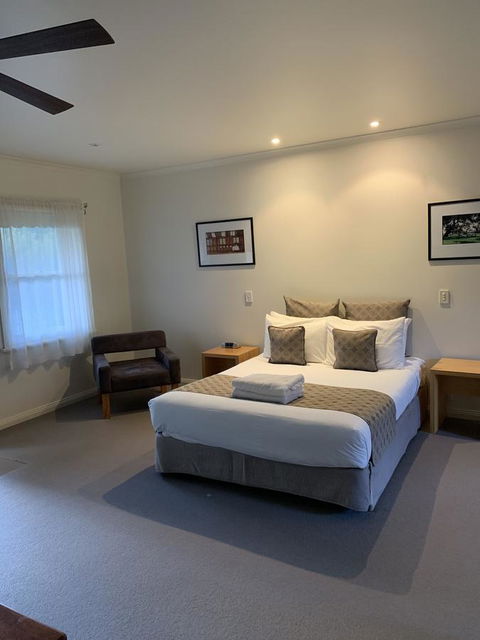Dunkeld Studio Accommodation - Hotels Melbourne 5